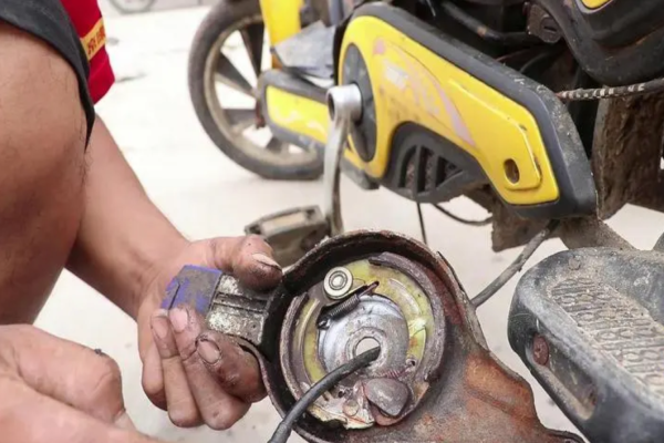 桃园市电动车刹车故障